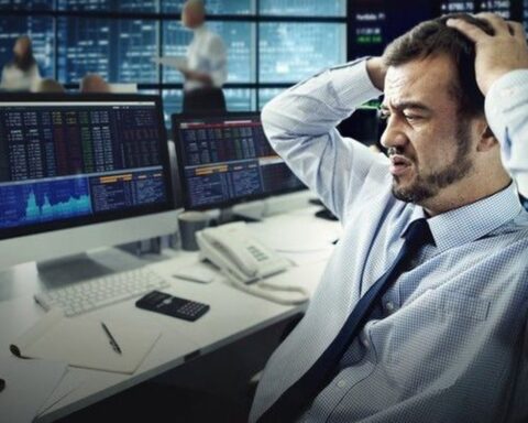 Phiên 6/4: Loạt cổ phiếu ngân hàng bị khối ngoại “xả” mạnh hàng trăm tỷ đồng