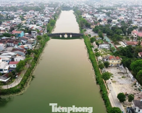 Mục sở thị dòng sông bị quên lãng giữa kinh thành Huế