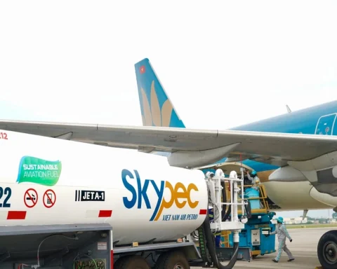 Miễn nhiều loại phí giao thông từ hôm nay