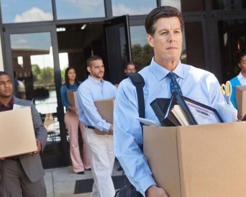 Sa thải 5.300 nhân viên ngân hàng Big 4 bí mật mở 1,5 triệu tài khoản “ảo” để ăn cắp tiền trong tài khoản thật của khách hàng