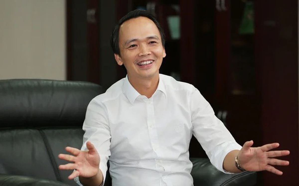 Ca sĩ Tùng Dương đi xem dự án của Chủ tịch Trịnh Văn Quyết trước khi hát tặng ông bài “Tái sinh”