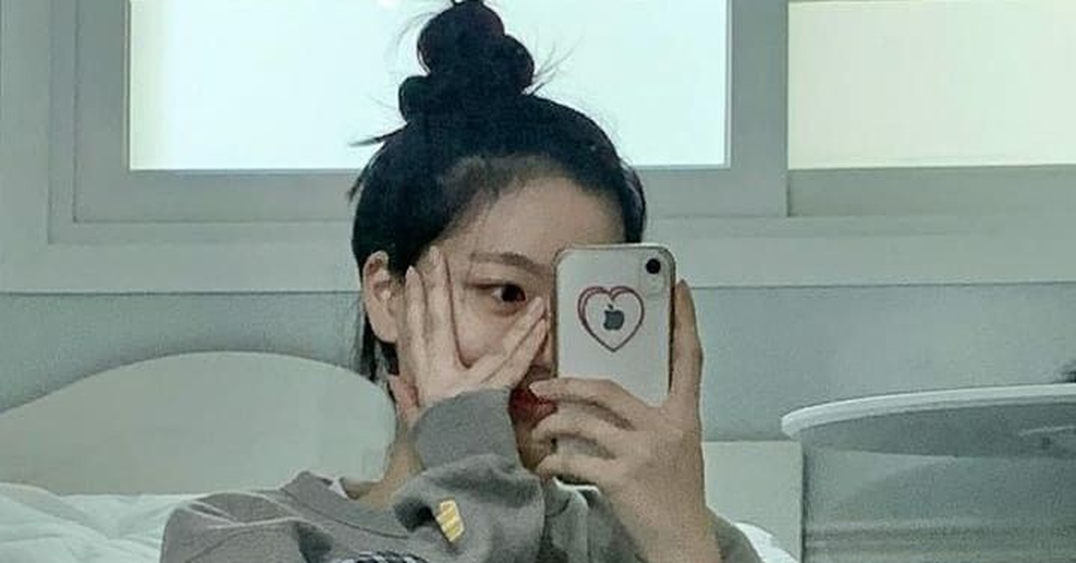 Người yêu cũ nhắn tin “Em dạo này ổn không?”: 3 cách trả lời thông minh nhất