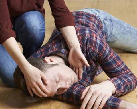 Đột quỵ ở người trẻ đang gia tăng báo động: Làm được 7 điều này, giảm đáng kể nguy cơ