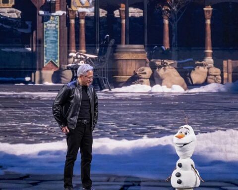 Trung Quốc tung ra số robot nhân hình gấp 3 lần Mỹ, CEO Jensen Huang cũng phải thừa nhận thế giới sẽ phải phụ thuộc gã khổng lồ Châu Á