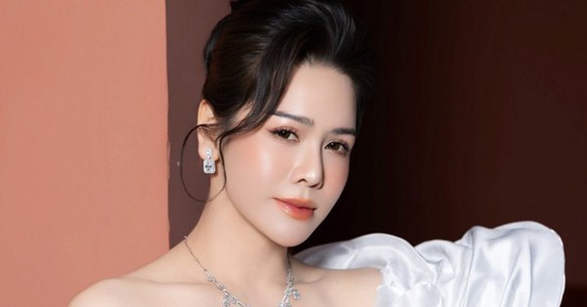 “Mẹ đơn thân giàu bậc nhất showbiz Việt”: Tận hưởng cuộc sống bình yên, viên mãn bên các con trong căn biệt thự rộng 200m2