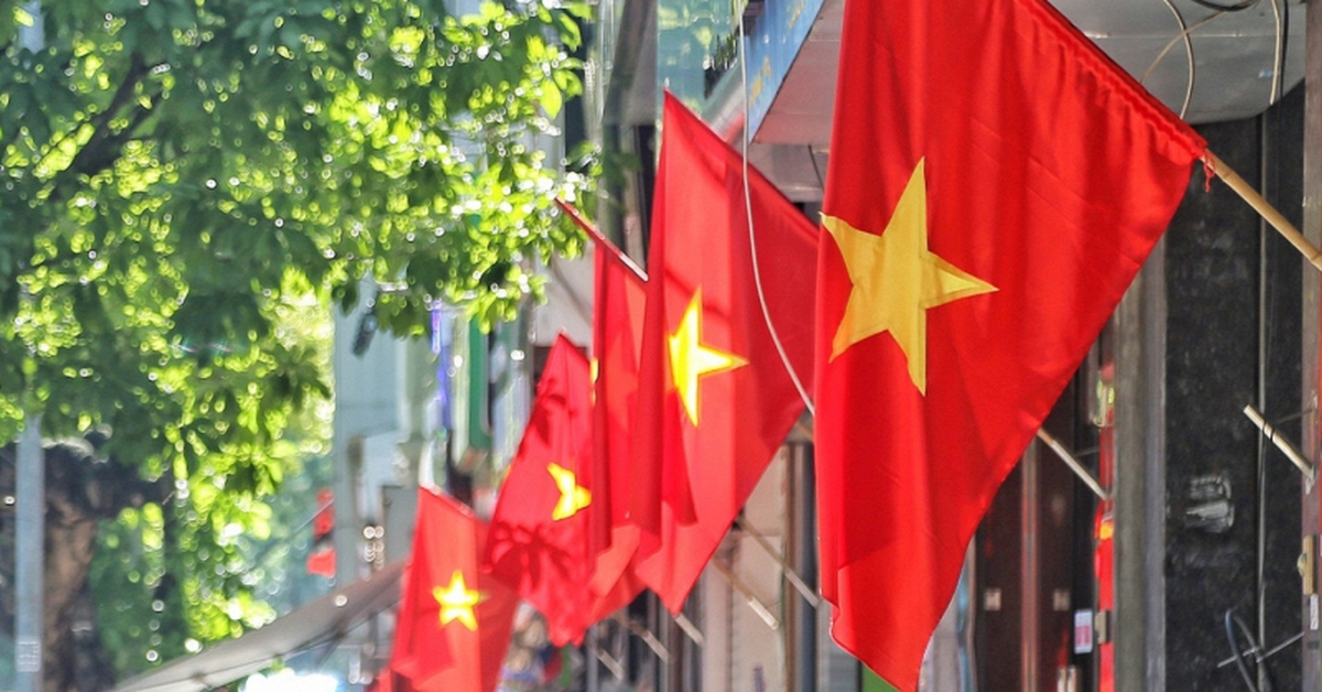 Chi tiết đề xuất việc hoán đổi ngày nghỉ dịp Giỗ Tổ Hùng Vương và 30/4 – 1/5: Nghỉ liền mạch 5 ngày hay “kịch trần” 9 ngày?