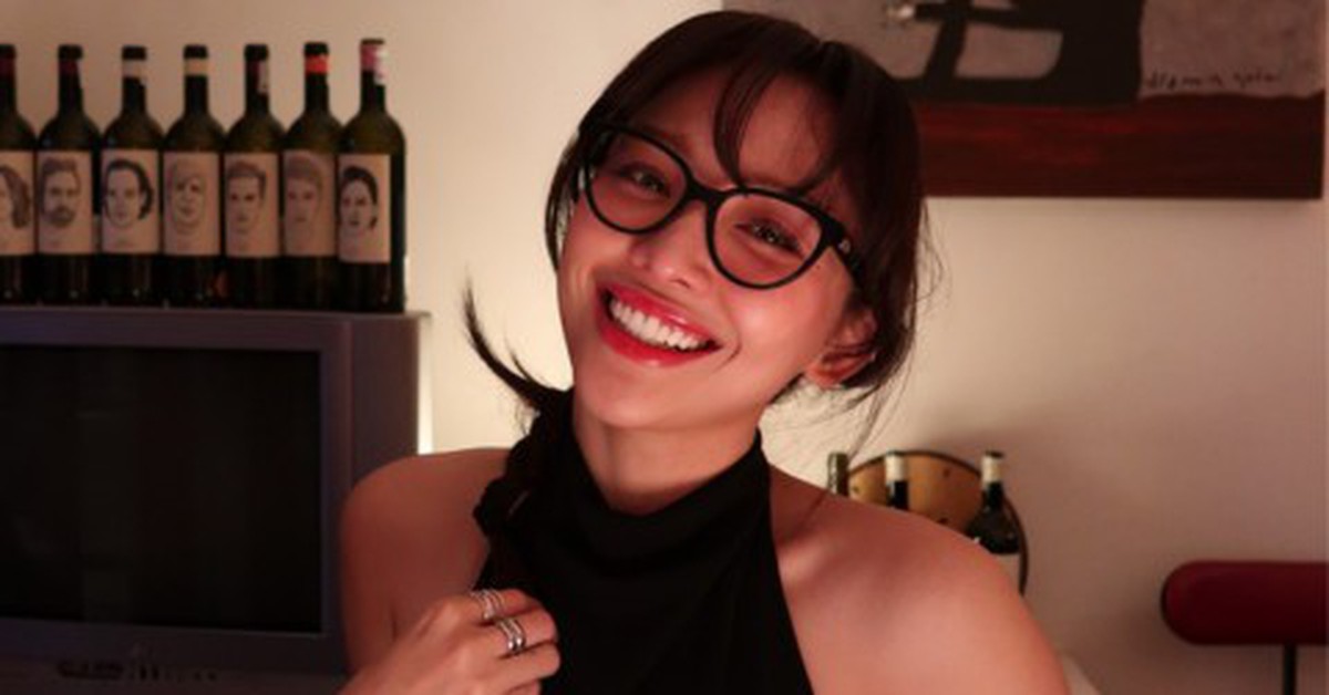 “Tóc Tiên và bạn trai mới” lên hot search