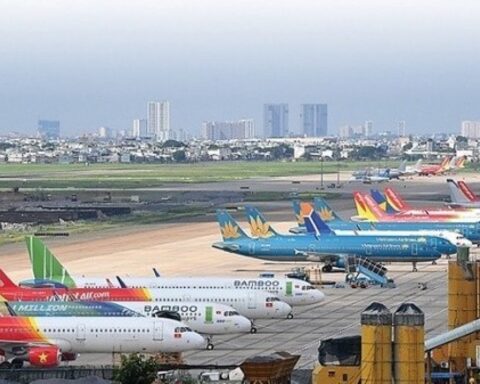 Miễn một số khoản phí, lệ phí nhằm hỗ trợ sản xuất, kinh doanh trong lĩnh vực giao thông vận tải