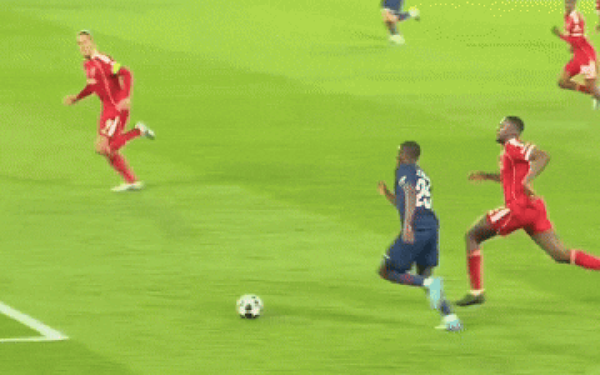 Trọng tài gây tranh cãi trận Liverpool thua tan tác trên sân PSG