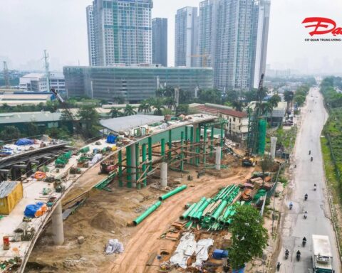 Nút giao 2.400 tỷ đồng trên Đại lộ Thăng Long dần hiện rõ hình hài