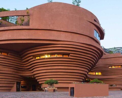 Một công trình tại Việt Nam lọt top kiến trúc đẹp nhất thế giới, đứng cùng loạt biểu tượng như Kim tự tháp Giza và đền Taj Mahal