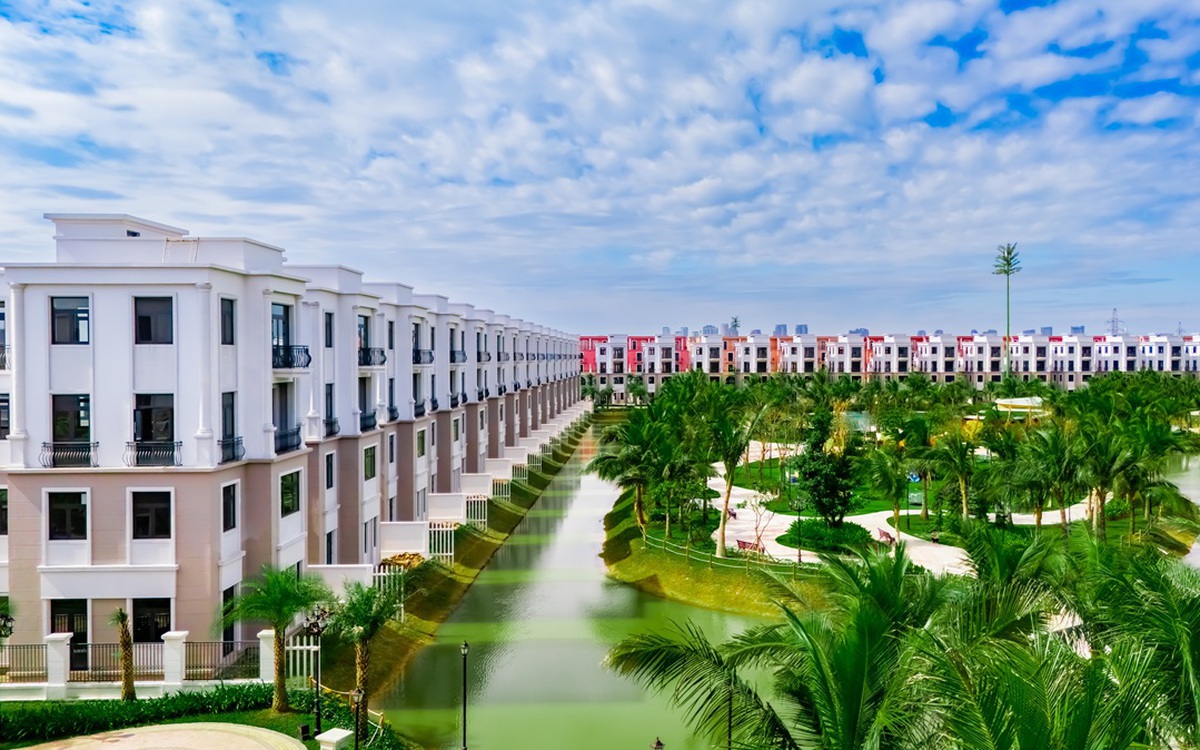 Không phô trương vẫn đắt giá: “Ốc đảo thượng lưu” Vịnh Xanh hút giới tinh hoa