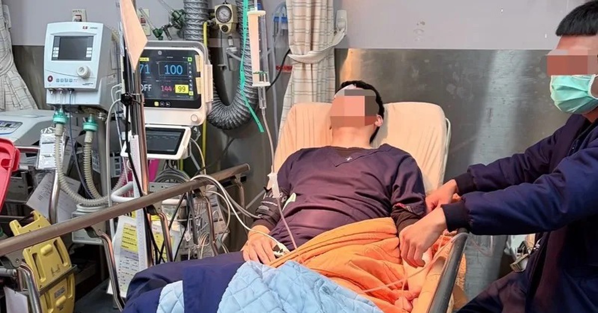 Nam shipper 27 tuổi nhiễm HIV khẳng định 3 năm chưa làm “chuyện ấy”, bác sĩ: “Giá như hôm đó anh đừng đi cắt tóc”