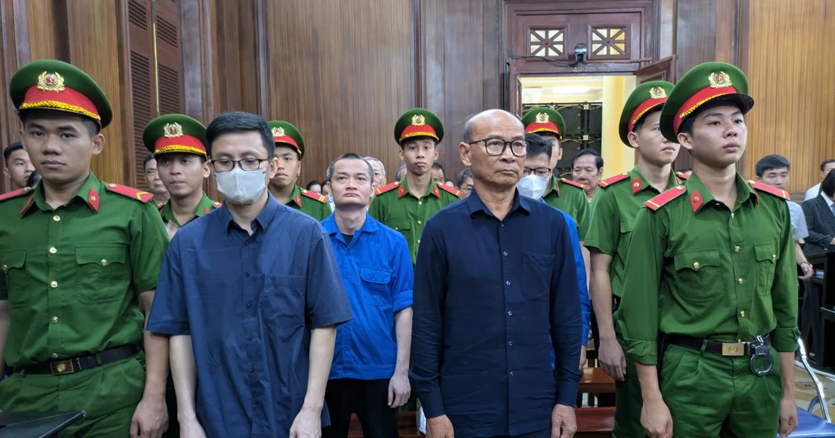 Vụ thâu tóm ‘đất vàng’ 39-39B Bến Vân Đồn: Cựu Tổng giám đốc bị ‘vào thế đã rồi’?