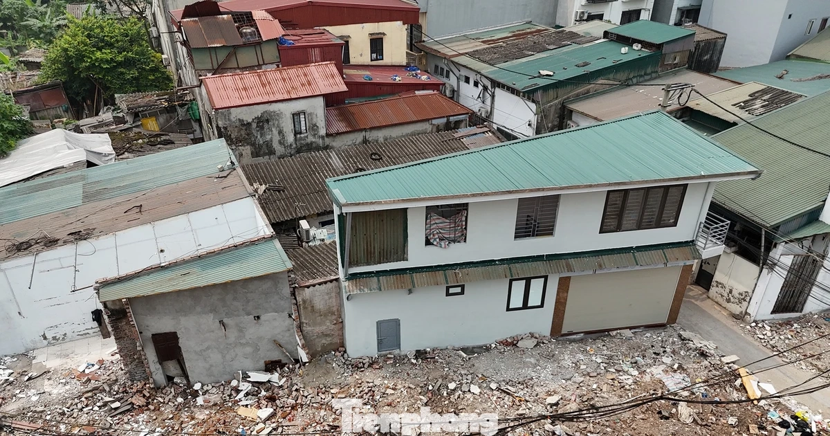 Đường mới mở từ Tam Trinh – Giải Phóng xuất hiện nhà ‘mỏng méo’