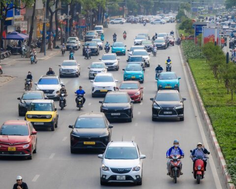 Hà Nội trong một khung hình: 50% là xe điện!