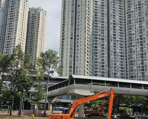 Vì sao công nhân xây dựng thường khó mua nhà ở xã hội?