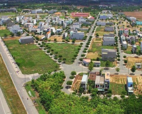 Thị trường nhà đất ngoại thành giảm giá cục bộ do cắt lỗ