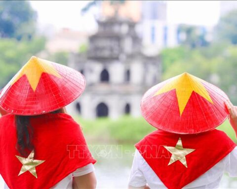 Không nghỉ liền 9 ngày trong dịp nghỉ lễ Giỗ Tổ và 30/4, 1/5 theo đúng Bộ luật Lao động