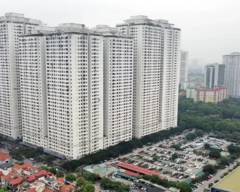 Hơn 10 năm chưa có sổ, cư dân chung cư ‘vạn dân’ được lấy ý kiến xử lý sai phạm chủ đầu tư