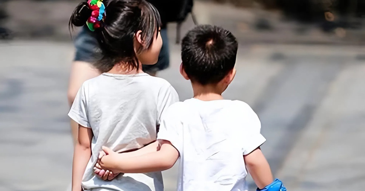 Những gia đình có hai con sẽ phải đối mặt với 4 vấn đề này, đọc mà giật mình vì quá đúng!