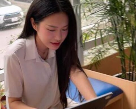 Doãn Hải My với nụ cười gượng gạo ngay lúc này