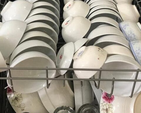 3 cảnh báo đến với những gia đình đang dùng máy rửa bát