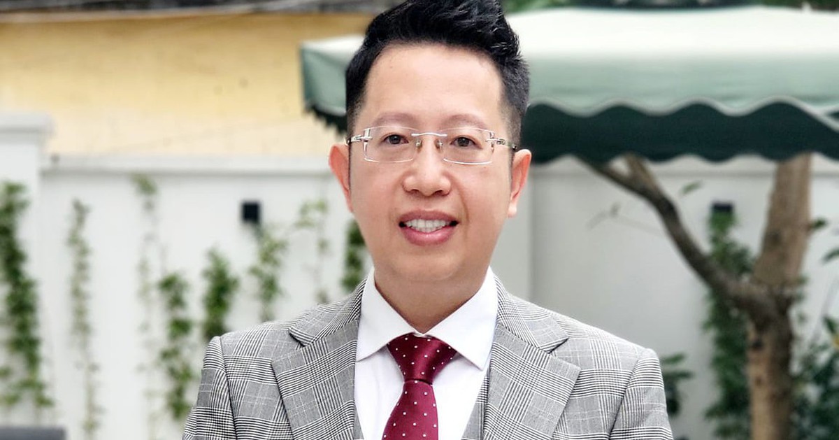 Việt Khuê – con trai nhà Toán học nổi tiếng Việt Nam: Cưới cô đồng nghiệp ở VTV, sống trong căn biệt thự bề thế