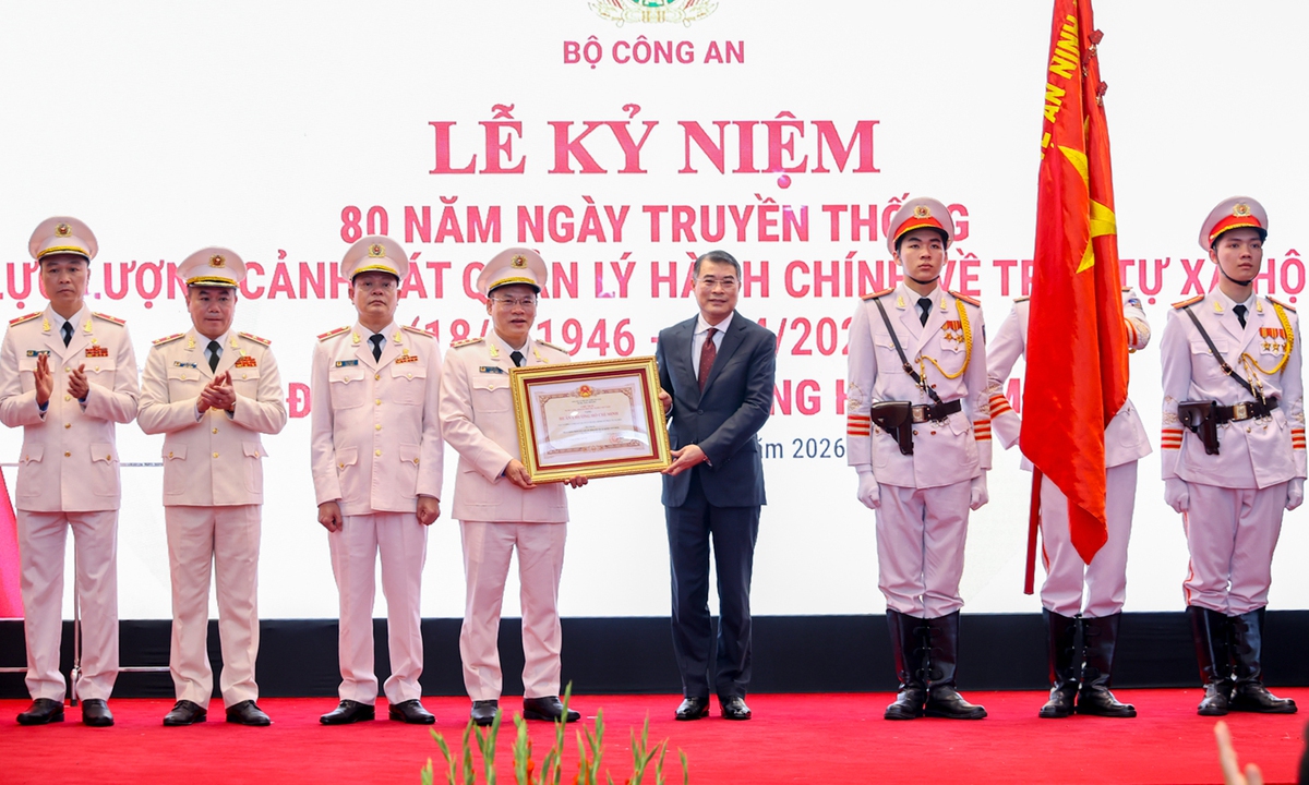 Thủ tướng: Phát triển VNeID thành kênh giao tiếp giữa Nhà nước với người dân