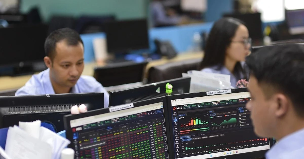 Chứng khoán đã tạo đáy ngắn hạn, tuần tới sẽ bứt phá hay tiếp tục rung lắc?