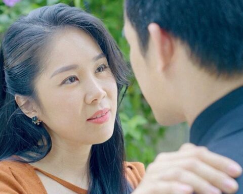 Bóng Ma Hạnh Phúc náo loạn hot search