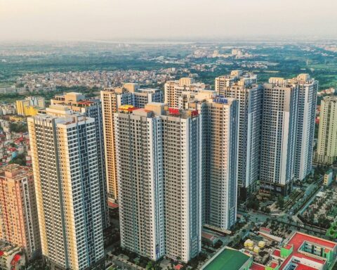 Giá bán neo cao, thanh khoản yếu, thị trường căn hộ Hà Nội giảm tốc