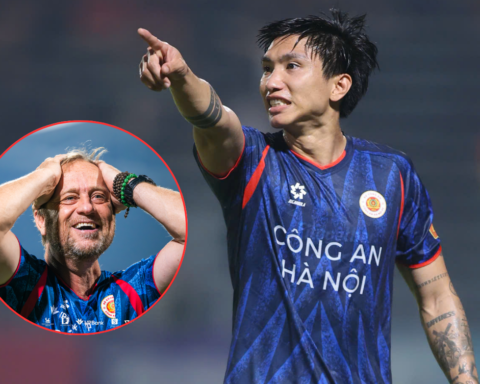 HLV Mano Polking: “Văn Hậu là cầu thủ chuyên nghiệp”