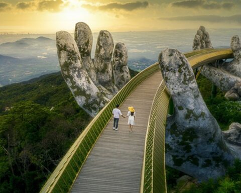 Việt Nam sở hữu một công trình khổng lồ trên độ cao 1.400 m, liên tục được vinh danh là biểu tượng hàng đầu thế giới