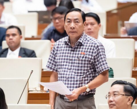 Giảm thuế xăng dầu: Giải pháp tình thế kịp thời và nhân văn