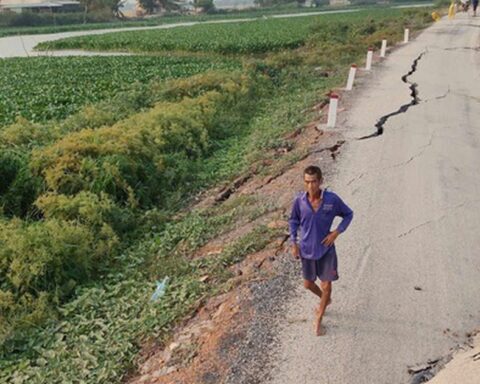 Sạt lở nghiêm trọng ở Tây Ninh, đường 60 m sụt lún