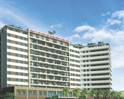 Lãnh đạo Bệnh viện TNH muốn ‘gom’ 2 triệu cổ phiếu TNH