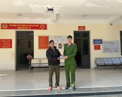 Phát hiện tài khoản ngân hàng phát sinh giao dịch 10 triệu đồng, Công an mời Sùng Thị Ké lên làm việc