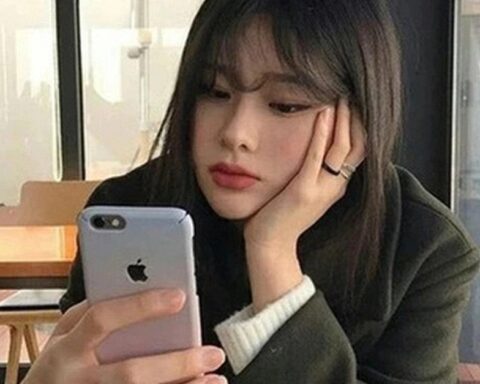 Người EQ thấp thích dùng 3 kiểu hình nền khung chat Zalo/Messenger này