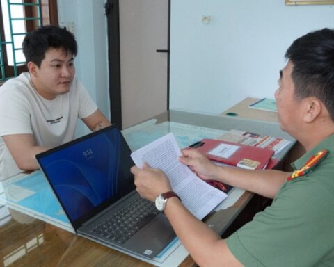 Chiêu lừa đảo mới, chưa từng xuất hiện: Hack SIM điện thoại rút cạn tài khoản ngân hàng