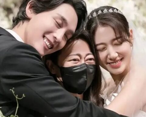 Park Shin Hye mang thai con thứ 2 sau 4 năm cưới tài tử tai tiếng