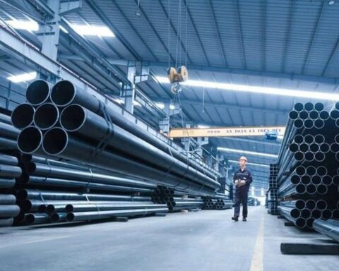 Cổ phiếu thép đồng loạt “bay cao”, VN-Index vượt 1.775 điểm