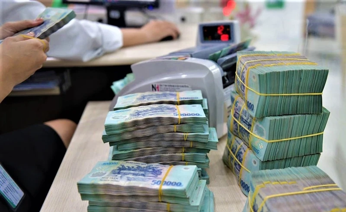 Con trai tỷ phú chi hơn 800 tỷ đồng gom cổ phiếu, HPG bứt phá