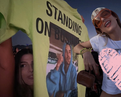 Hơn 50 nghìn người thả tim cho cô gái lạ đứng giữa Coachella tự xưng là “bà Bieber”