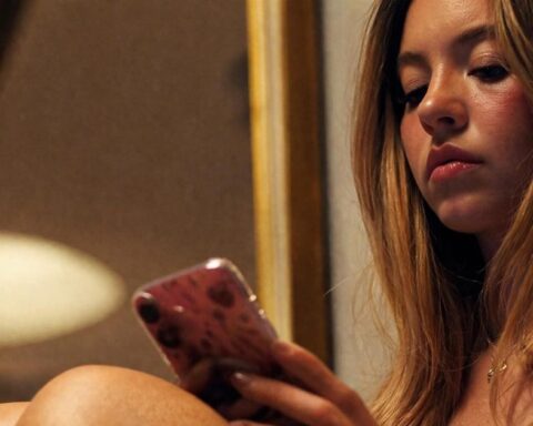 Cảnh nóng điên rồ đến mức bị cắt trong phim 18+ hot nhất hiện tại