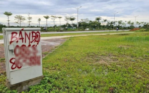 Đất nền thanh khoản suy yếu nhưng giá chưa giảm mạnh, vì sao?