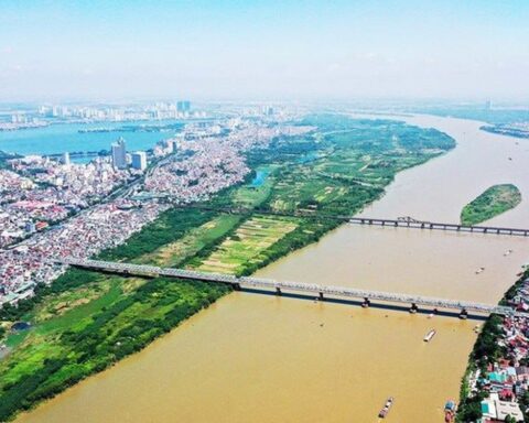 Tỷ phú Phạm Nhật Vượng vừa làm một việc “không thể chậm trễ” cho người dân ven biển đồng bằng sông Hồng