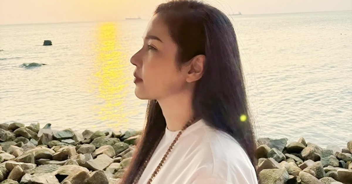 Đệ nhất mỹ nhân Việt Trinh ở tuổi 54: “Nhiều người bảo Trinh sao giờ mập thù lù, kêu Trinh nói xạo”
