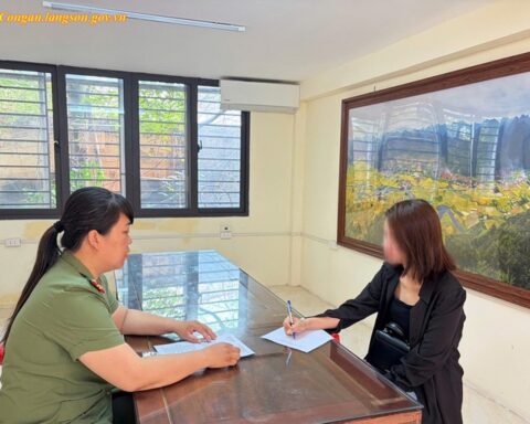Không gia hạn tạm trú cho con trai SN 2022, một người phụ nữ ở Lạng Sơn bị phạt 22,5 triệu đồng