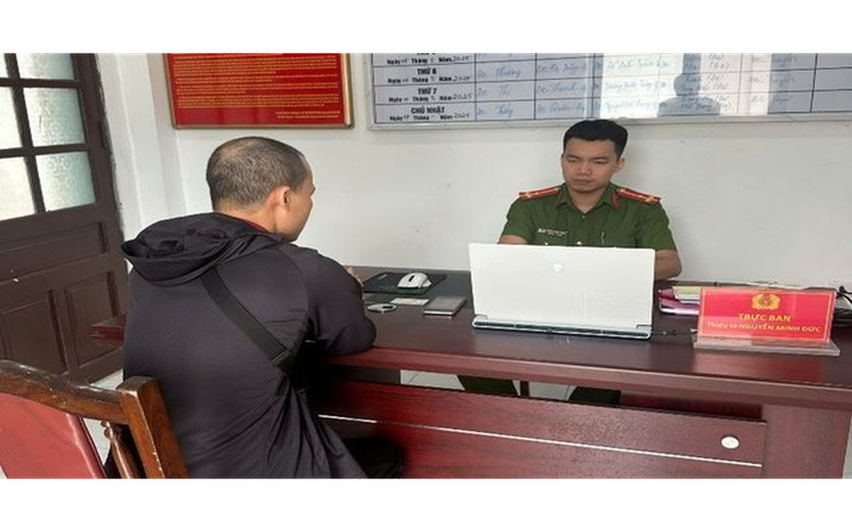 Tài khoản có khoản thu 1,8 tỷ đồng nhưng chỉ nộp thuế 5%: Công an yêu cầu người đàn ông 49 tuổi lên làm việc